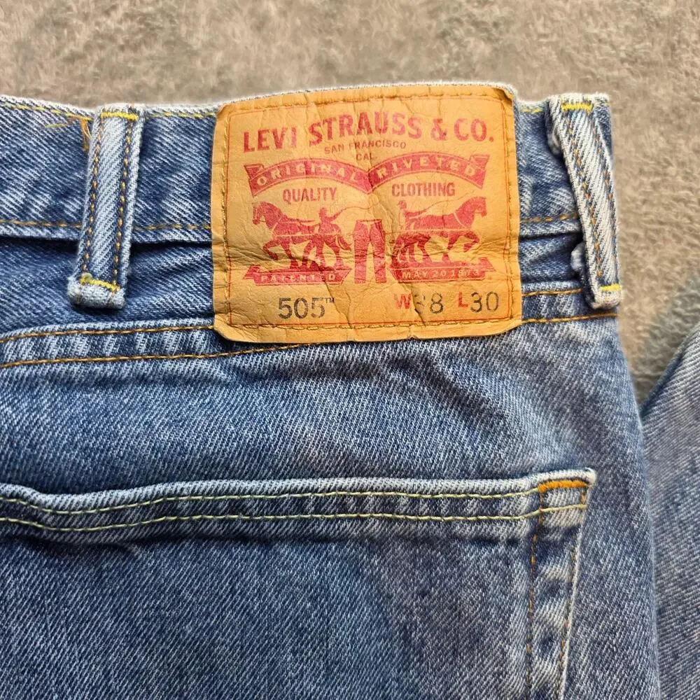 Levi's 505 Jeans Mens 38x30 Blue Medium Wash Regular Fit Straight Leg Denim